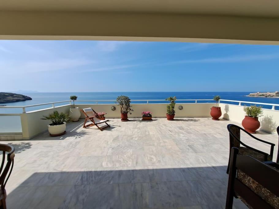 Seaview Flora'S Luxury Apartment-300Meters From The Beach Réthymnon Extérieur photo
