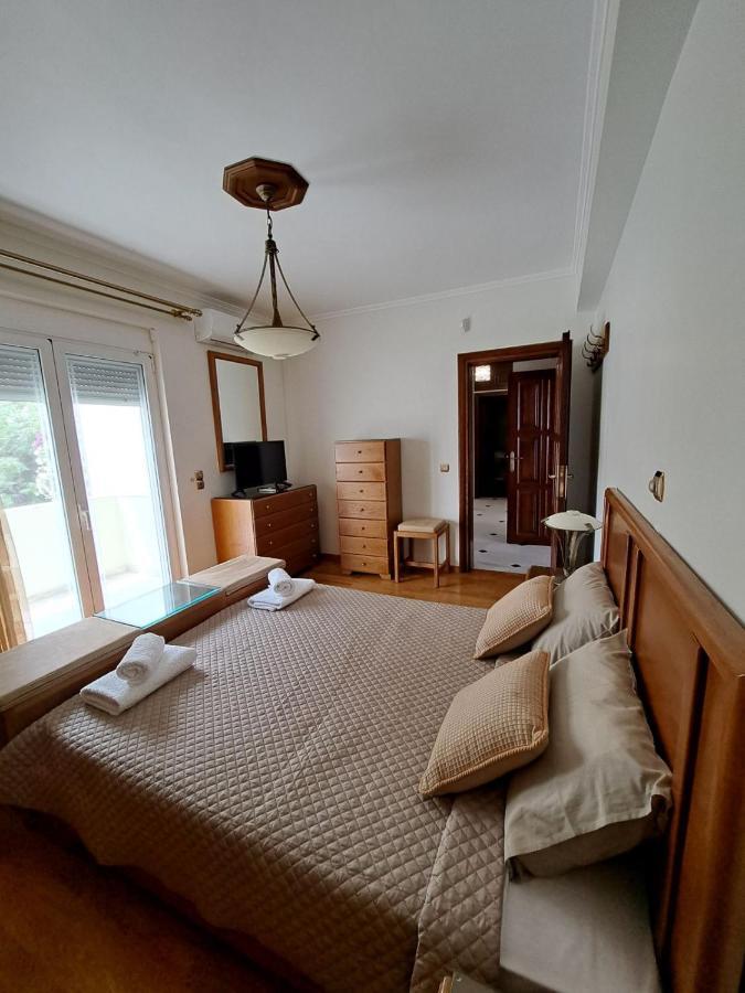Seaview Flora'S Luxury Apartment-300Meters From The Beach Réthymnon Extérieur photo